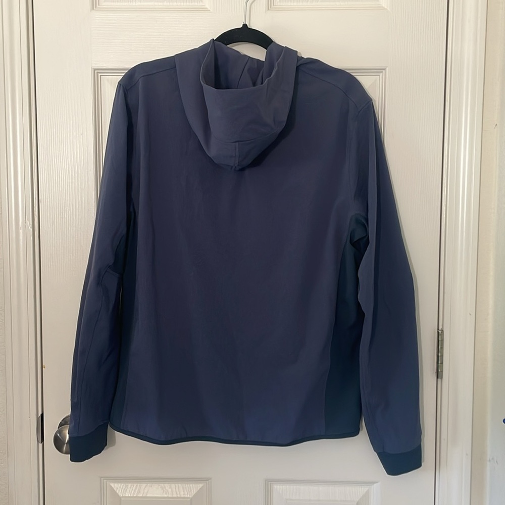 Lululemon Airing Easy Hoodie in Mach Blue Large - Picture 13 of 14